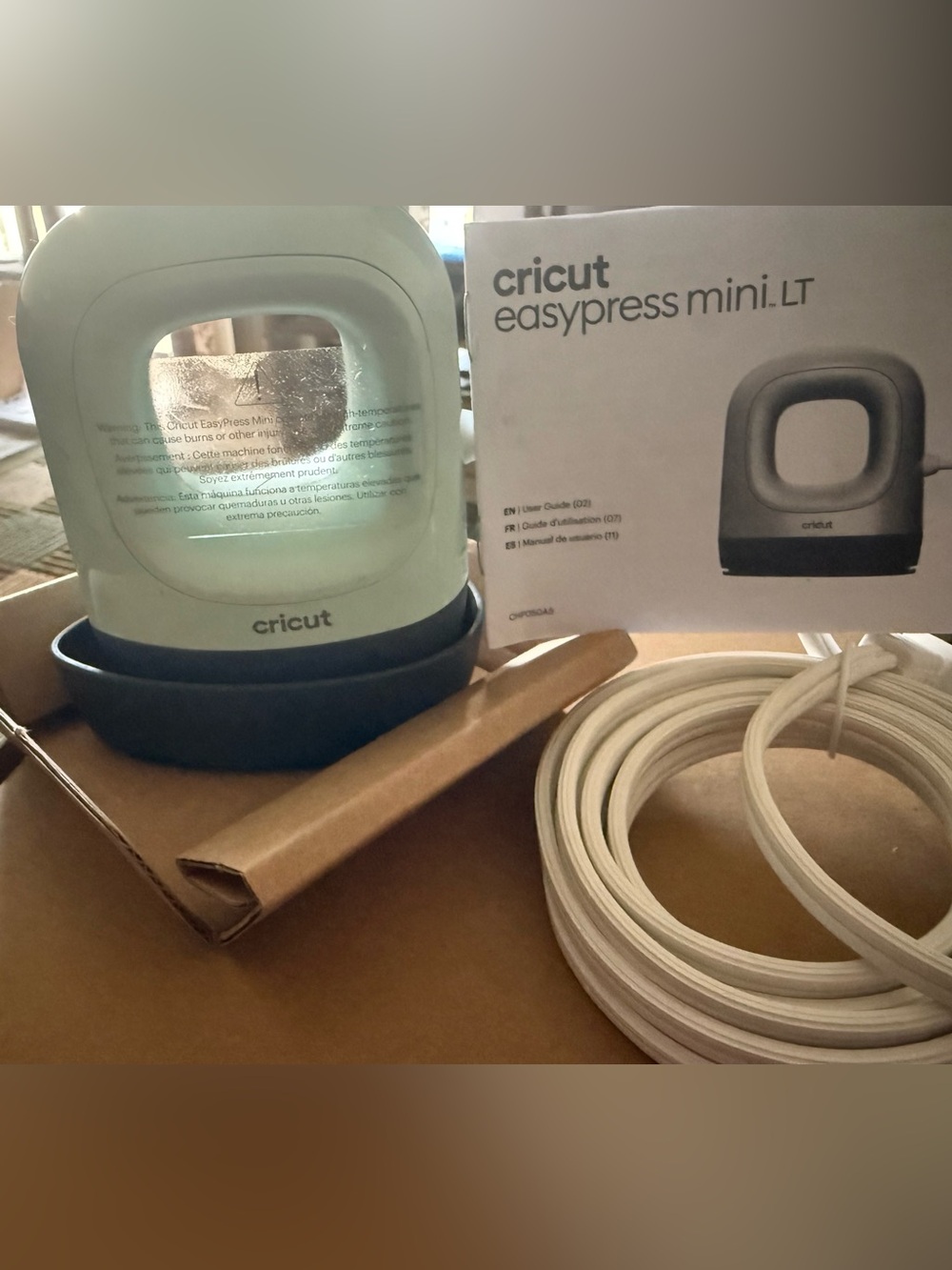 Cricut EasyPress Mini LT in Mint